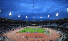 开云足球直播-恩比德化身纽约守护神！尼克斯主场击溃鹈鹕，关键先生统治攻防两端