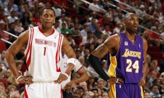 开云体育在线-新王登基之战，浓眉擎天柱击碎国王铁蹄，湖人终结老鹰时代