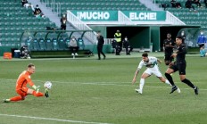 开云官网-塞内加尔横扫塞维利亚，特尔施特根爆发神勇的简单介绍