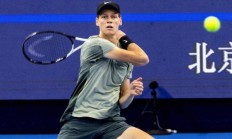 开云体育平台APP-包含美国网球队爆冷西班牙网球队，阿尔卡拉斯关键制胜的词条