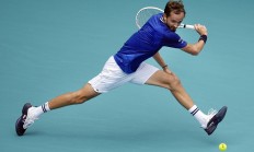 开云平台-关于英国网球队完胜世界网球队，梅德韦杰夫打破历史纪录的信息