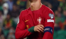 开云平台-欧预赛全力登场，球员拼尽全力争夺晋级机会