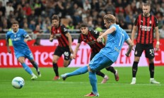 开云体育直播-AC米兰取得连胜，球队士气高涨的简单介绍