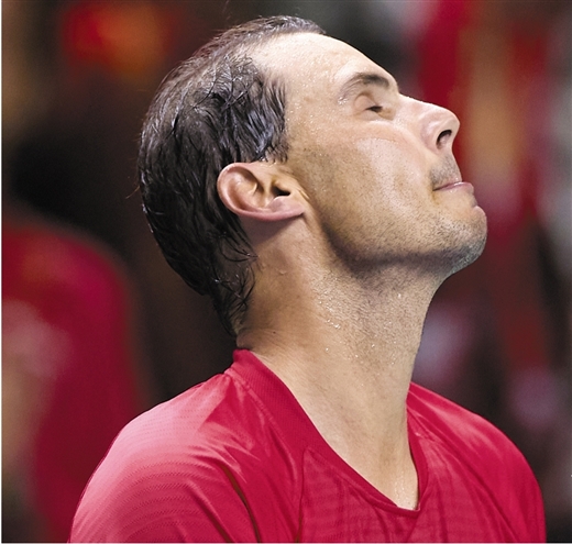 包含拉沃尔杯轻取戴维斯杯，纳达尔惊艳四座的词条