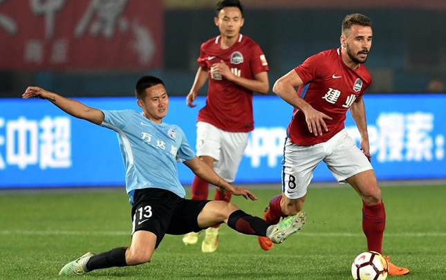 关于一方羸弱：大连一方负于重庆斯威，保级艰难的信息