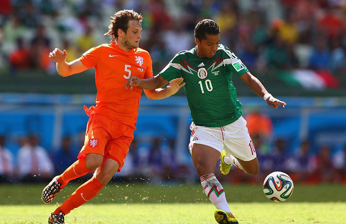 包含阿贾克斯实力碾压对手，展现强大实力！的词条