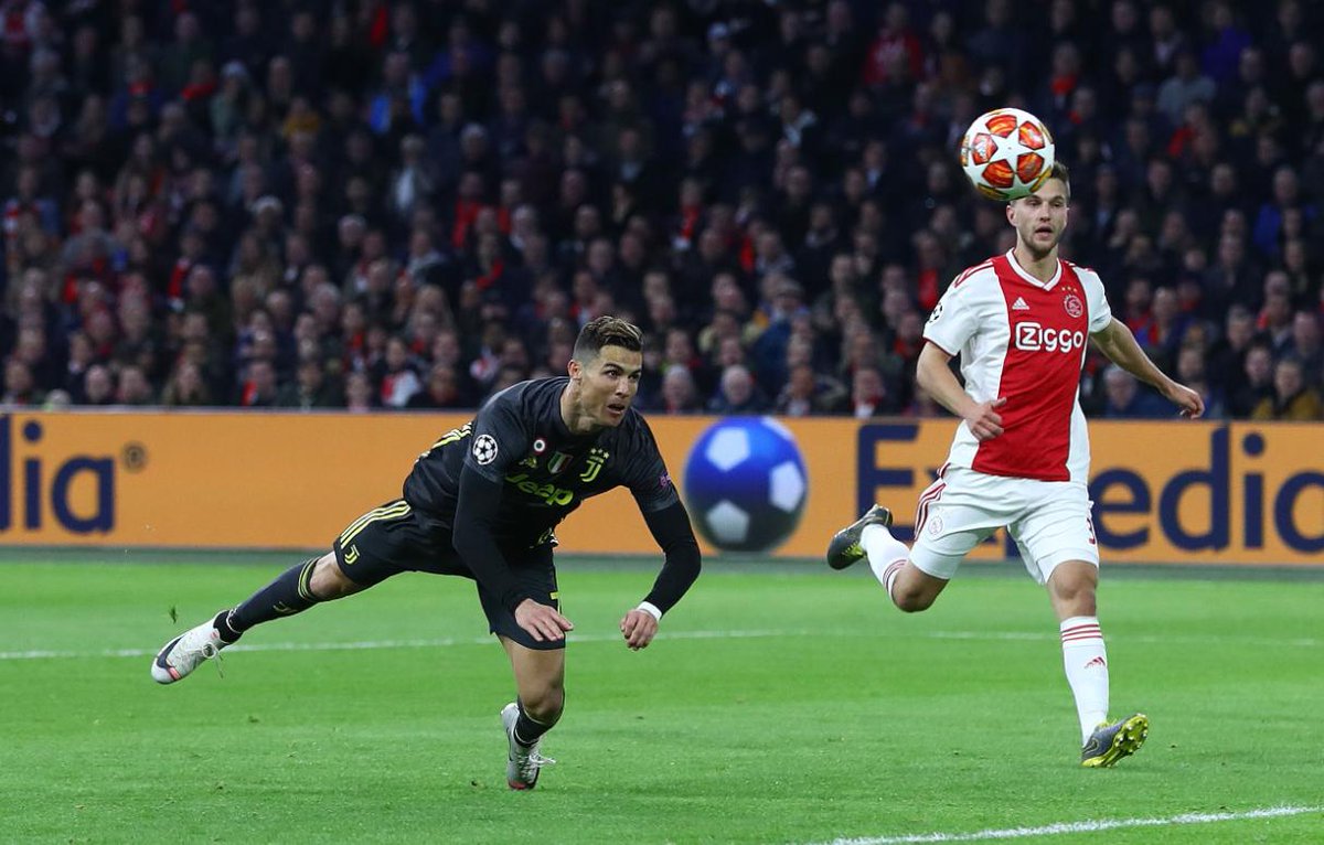 包含阿贾克斯实力碾压对手，展现强大实力！的词条