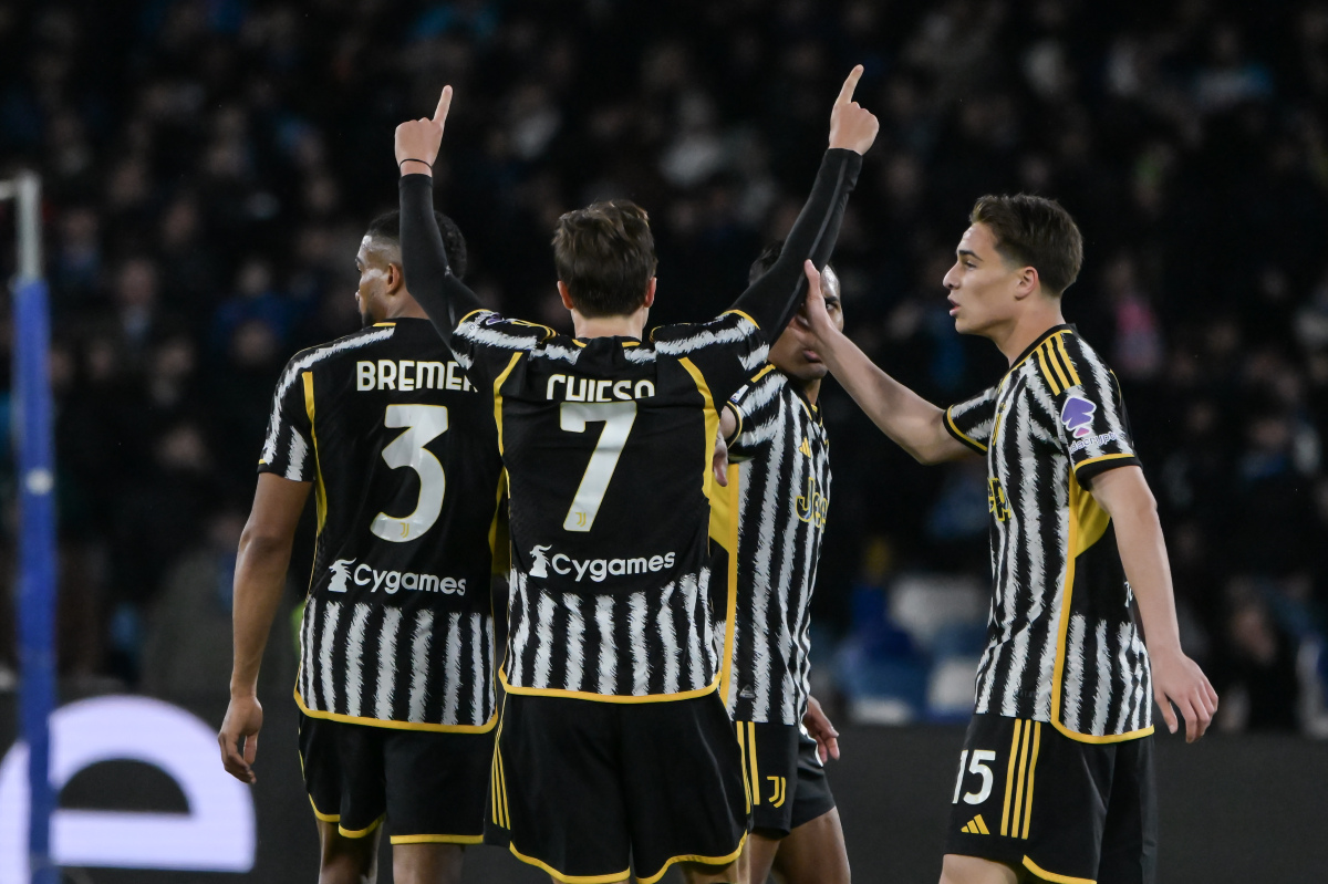 尤文图斯队在欧国联比赛中打入制胜球