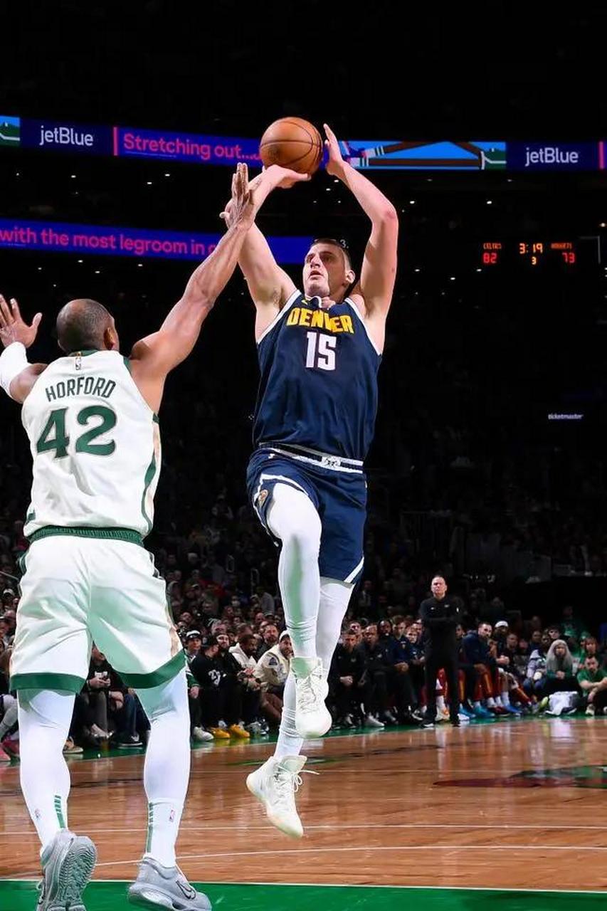 江苏队碾压凯尔特人，约基奇关键制胜的简单介绍