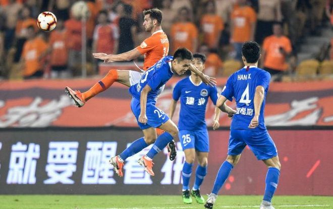 河南建业客场逼平武汉卓尔，争夺胜利关键的简单介绍