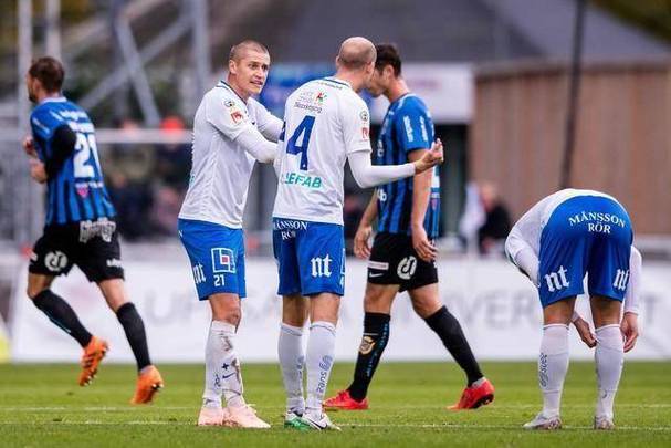 霍芬海姆球队在主场比赛中实现零封对手