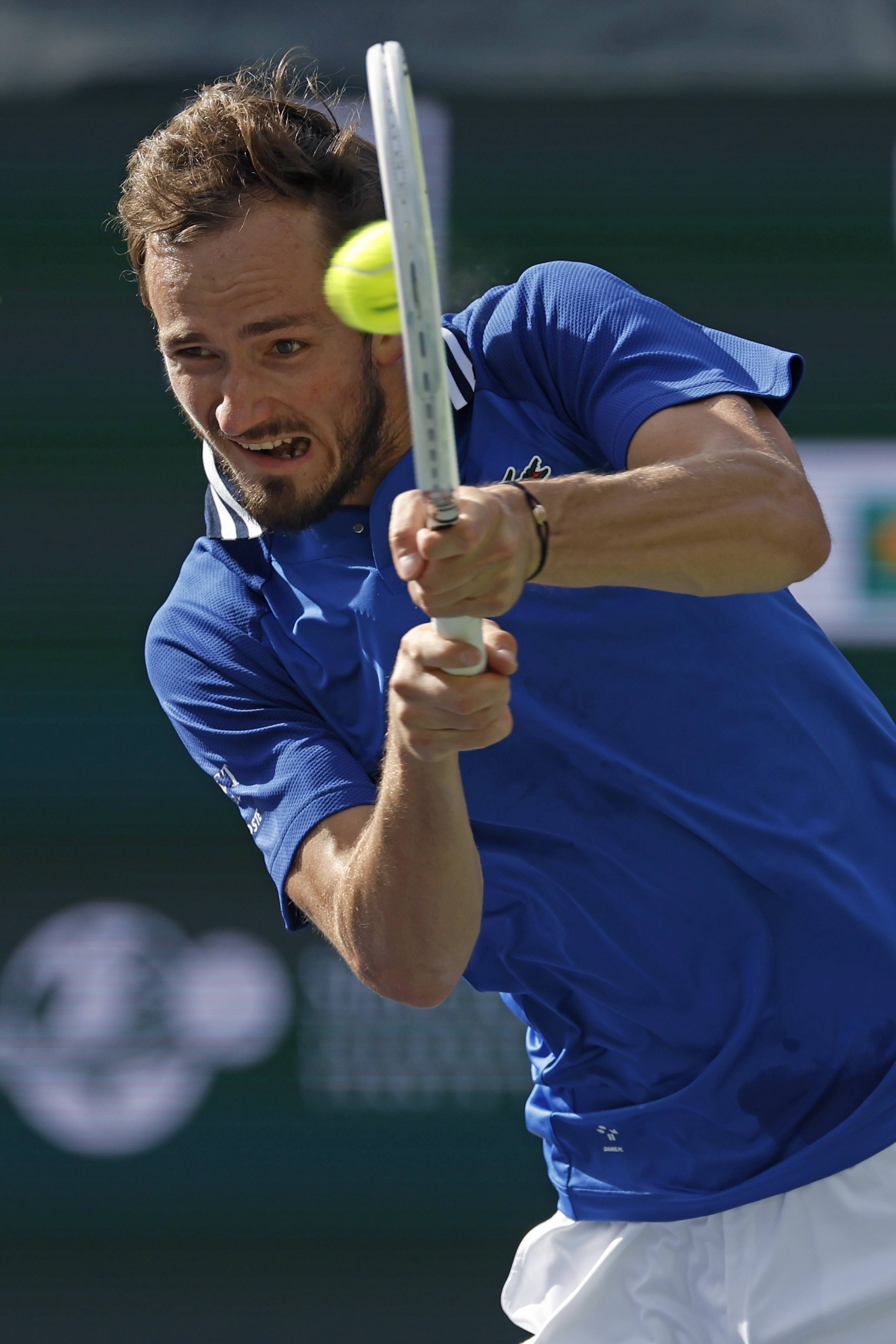 关于意大利网球队横扫德国网球队，梅德韦杰夫爆发神勇的信息