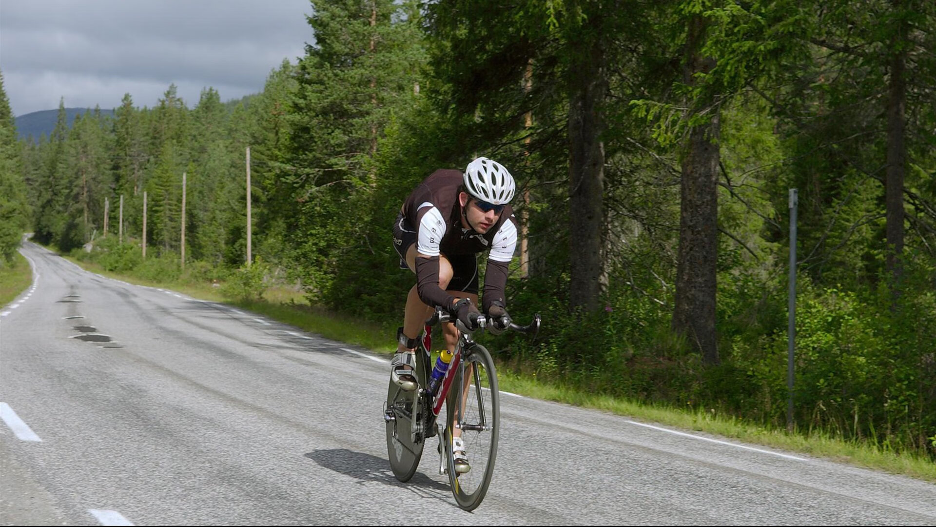 西亚卡姆单节爆发定乾坤，上海队如何拉开太阳锁定胜局