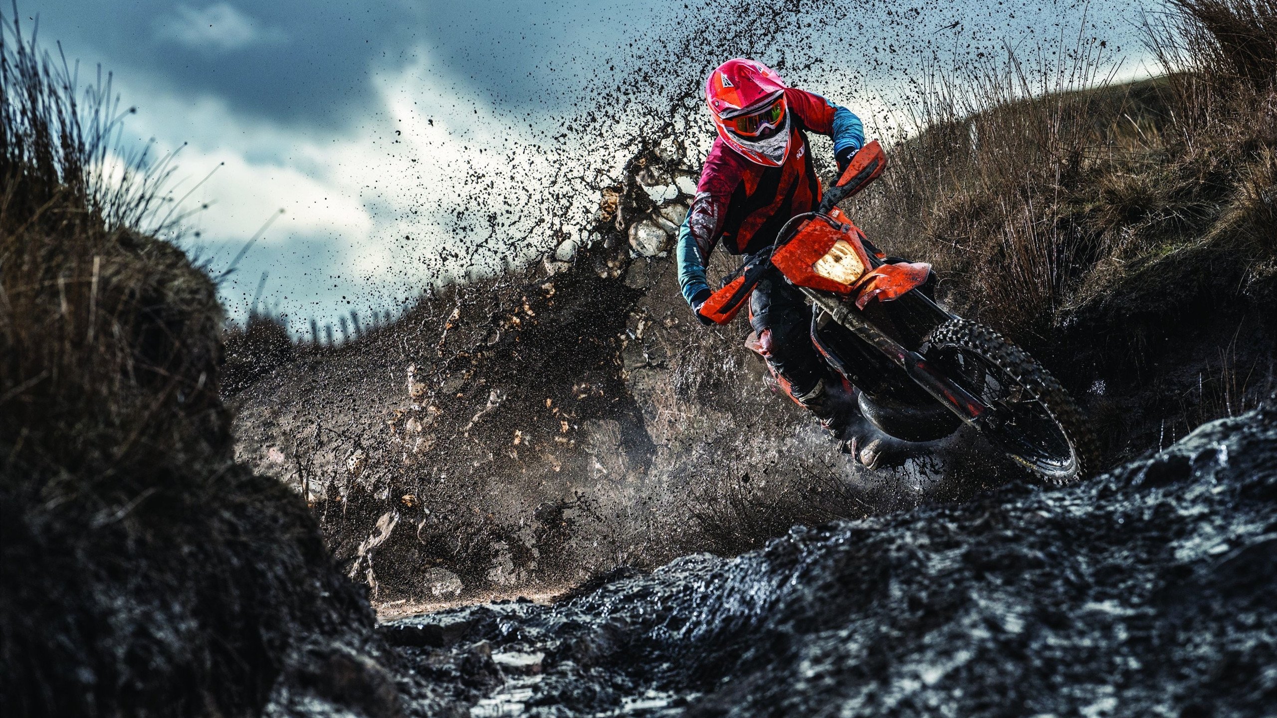 陶汉林绝境爆发点燃赛场，上海男篮险胜76人诠释团队韧性