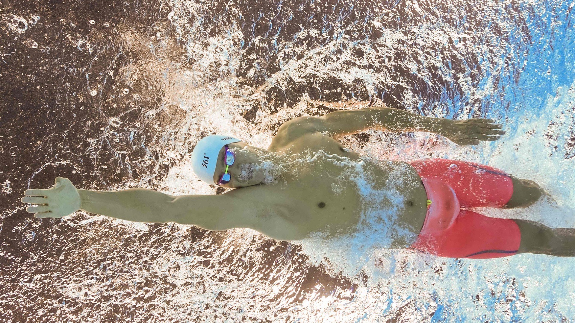 从红土到草地，兹维列夫蒙特卡洛大师赛翻盘温网，状态火热预示新王朝？